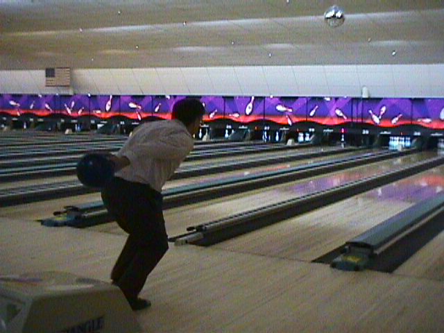 Dan-bowl.jpg (55140 bytes)